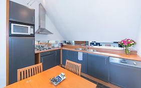 Azimut Flathotel Aparthotel
